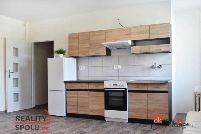 Pronájem bytu 1+kk, Hradec Králové - Svobodné Dvory, Dvorská, 34 m2