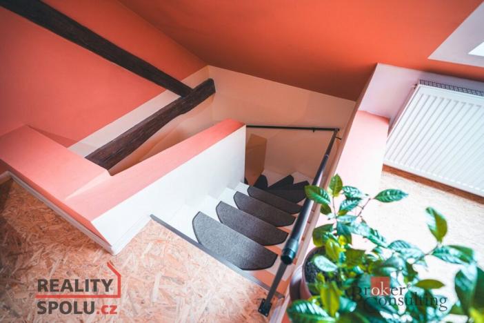 Prodej rodinného domu, Litohlavy, 340 m2