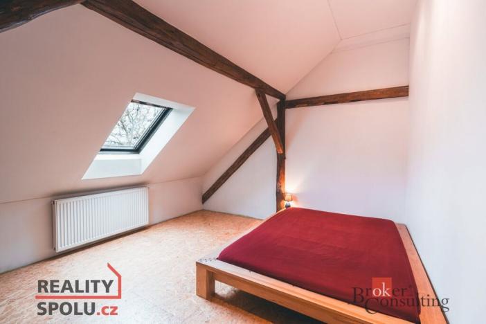 Prodej rodinného domu, Litohlavy, 340 m2