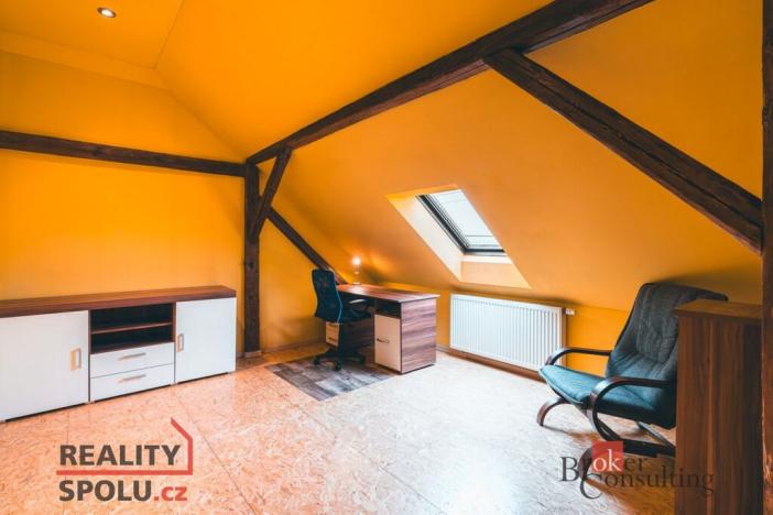 Prodej rodinného domu, Litohlavy, 340 m2