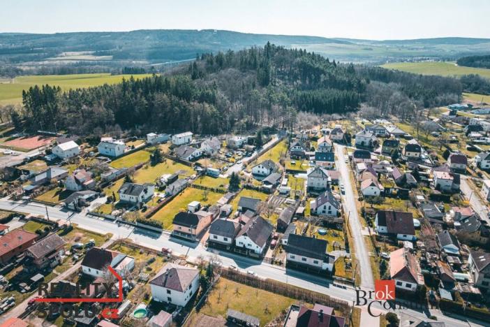 Prodej rodinného domu, Litohlavy, 340 m2