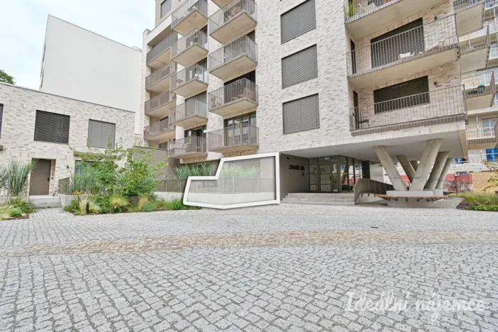 Pronájem bytu 1+kk, Brno, Bratislavská, 35 m2