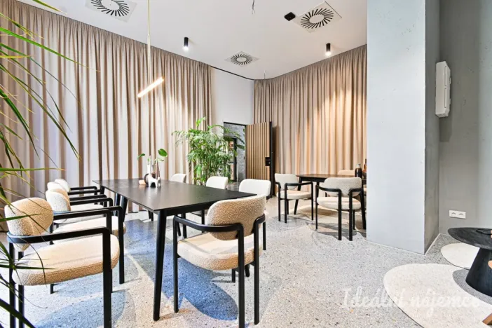 Pronájem bytu 1+kk, Brno, Bratislavská, 35 m2
