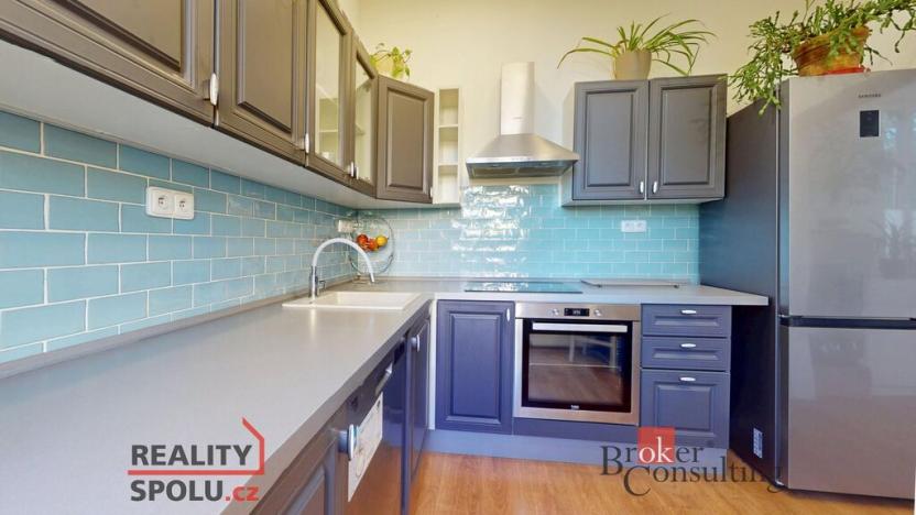 Prodej bytu 2+kk, Karlovy Vary - Stará Role, Svobodova, 62 m2