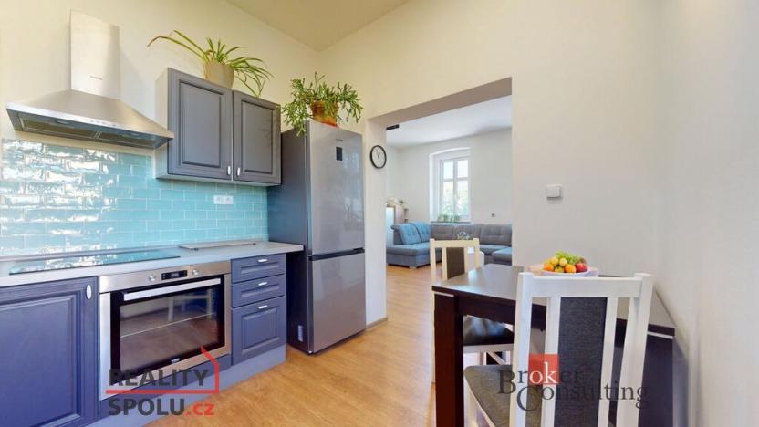 Prodej bytu 2+kk, Karlovy Vary - Stará Role, Svobodova, 62 m2