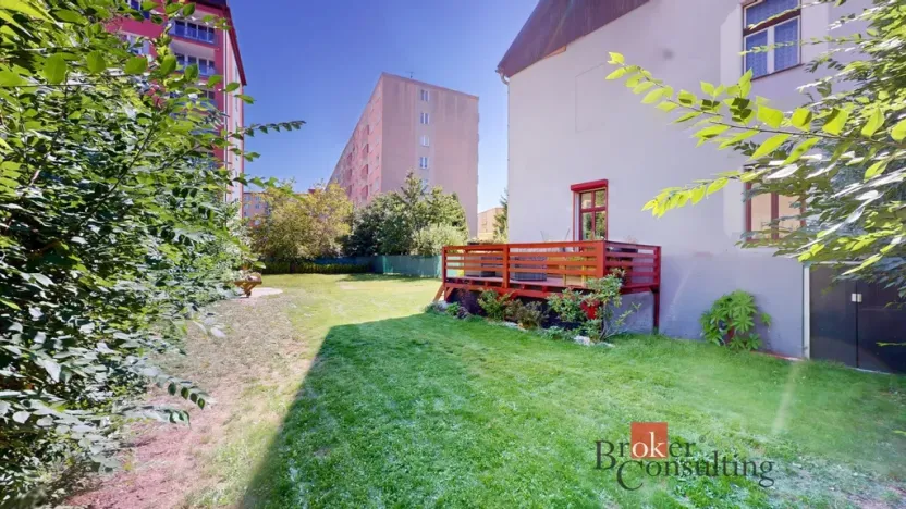 Prodej bytu 2+kk, Karlovy Vary - Stará Role, Svobodova, 62 m2