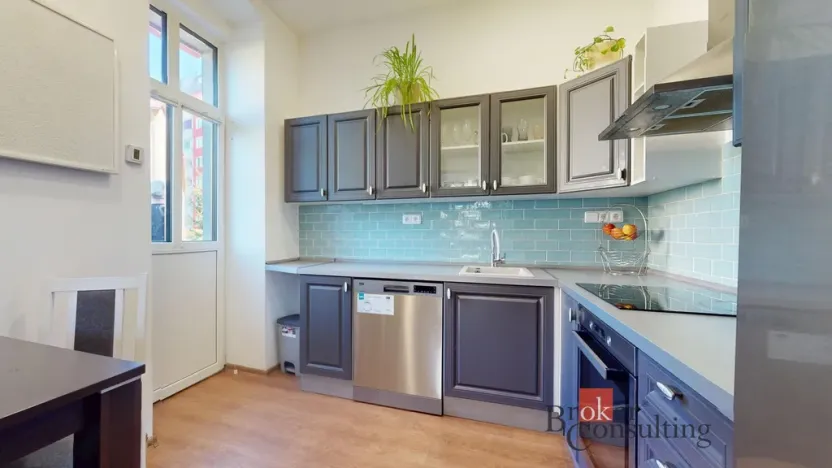 Prodej bytu 2+kk, Karlovy Vary - Stará Role, Svobodova, 62 m2