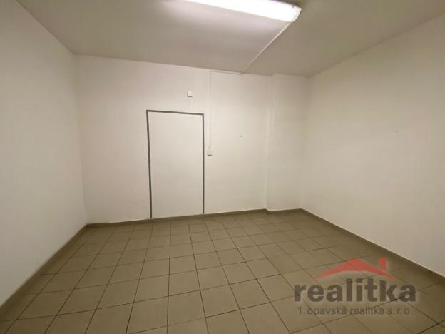 Pronájem obchodního prostoru, Opava - Předměstí, Sadová, 500 m2