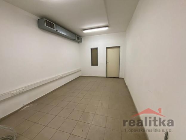 Pronájem obchodního prostoru, Opava - Předměstí, Sadová, 500 m2