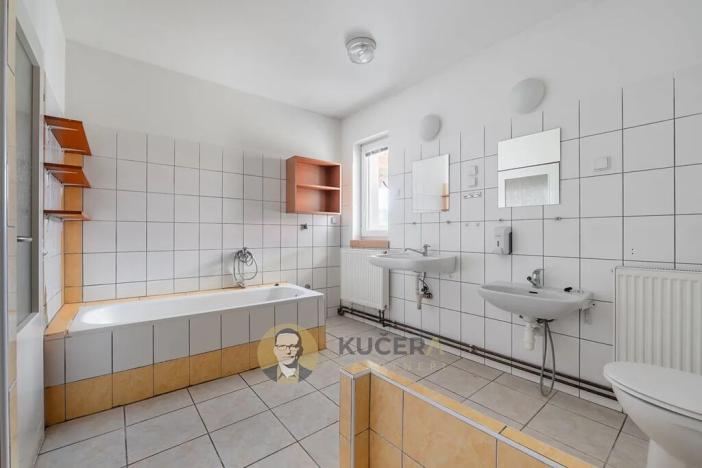 Prodej rodinného domu, Velká Chmelištná, 550 m2