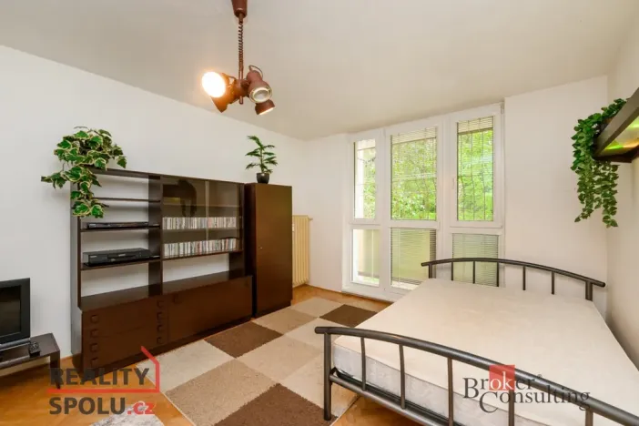 Prodej bytu 2+1, Plzeň - Doubravka, Ke Špitálskému lesu, 58 m2