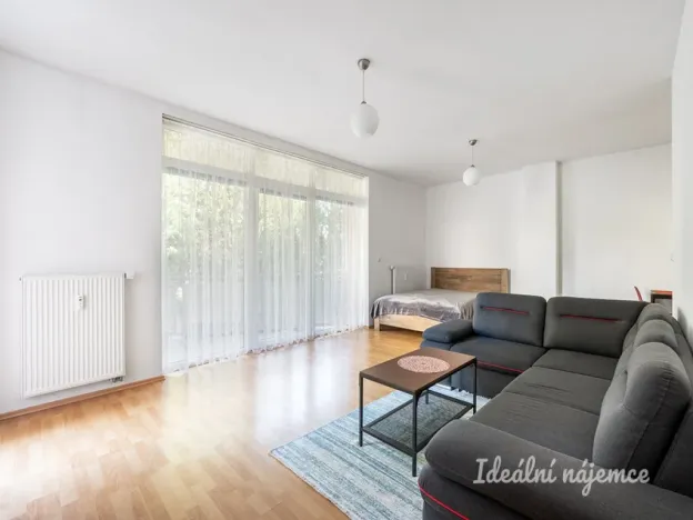 Pronájem bytu 1+kk, Praha - Horní Počernice, Běchorská, 48 m2