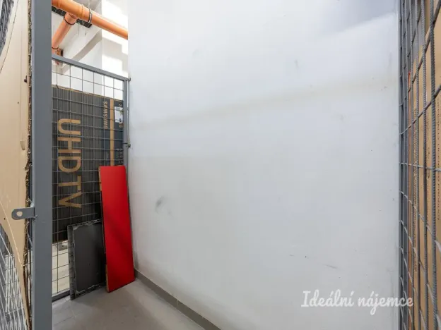 Pronájem bytu 1+kk, Praha - Horní Počernice, Běchorská, 48 m2