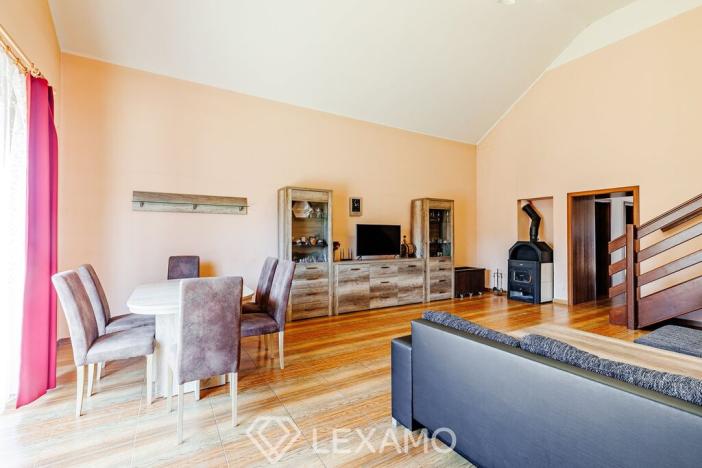 Prodej rodinného domu, Hevlín, 160 m2
