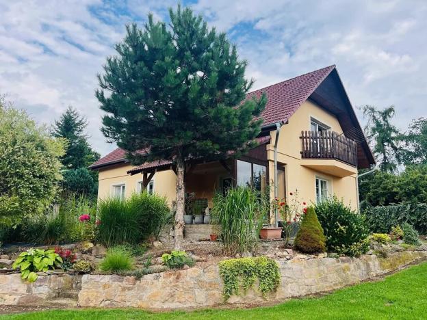 Prodej rodinného domu, Prackovice nad Labem, 190 m2