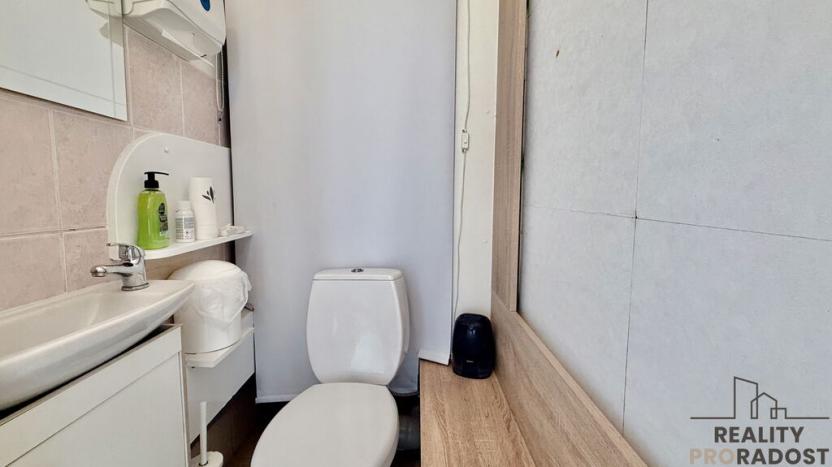 Pronájem obchodního prostoru, Praha - Žižkov, Husitská, 10 m2