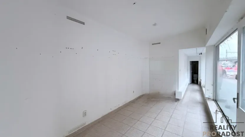 Pronájem obchodního prostoru, Praha - Žižkov, Husitská, 10 m2