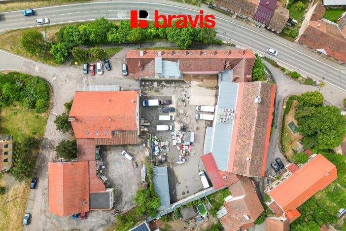 Pronájem kanceláře, Hradčany, Tišnovská, 1016 m2