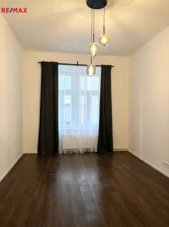 Prodej bytu 2+1, Karlovy Vary, Petřín, 98 m2