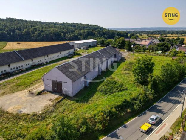 Prodej komerčního pozemku, Stavenice, 7283 m2