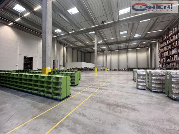 Pronájem skladu, Hradec Králové - Plotiště nad Labem, Náchodská, 7018 m2