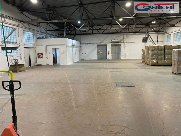 Pronájem skladu, Kostěnice, 425 m2