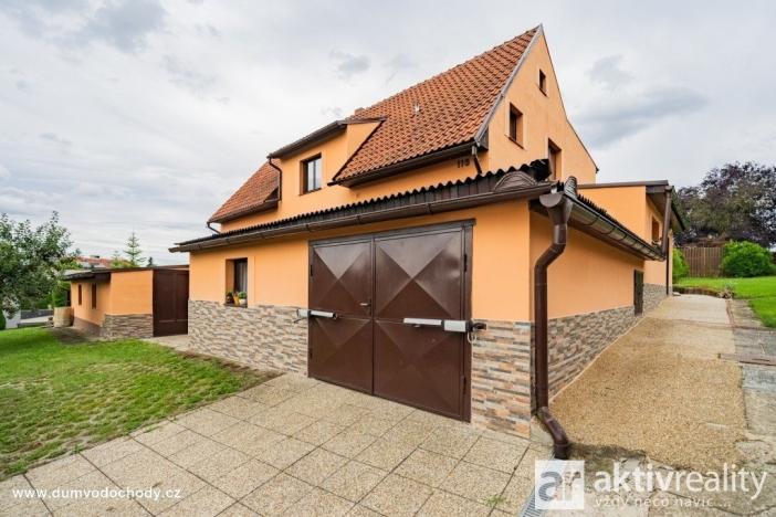 Prodej rodinného domu, Vodochody, 225 m2