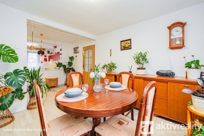 Prodej rodinného domu, Vodochody, 225 m2