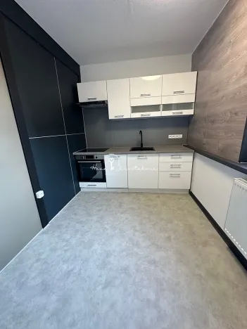 Prodej bytu 3+1, Velešín, Sídliště, 67 m2