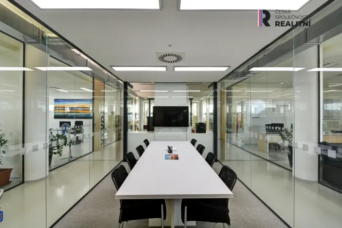 Pronájem kanceláře, Zlín - Prštné, třída Tomáše Bati, 33 m2