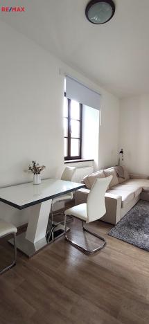 Pronájem bytu 2+kk, Bruntál, Opletalova, 58 m2