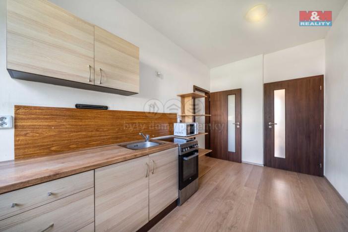 Pronájem bytu 2+1, Poběžovice, Nádražní, 65 m2
