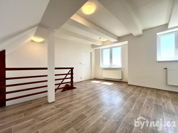 Pronájem bytu 3+1, Olomouc - Hodolany, Rejskova, 63 m2