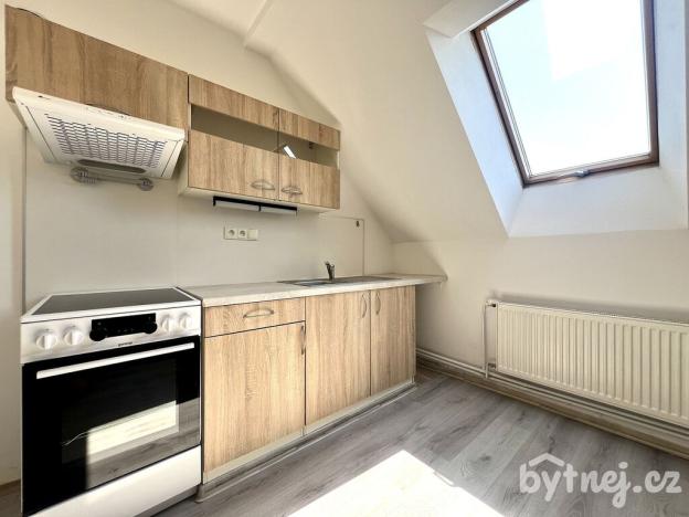 Pronájem bytu 2+1, Olomouc - Hodolany, Rejskova, 66 m2