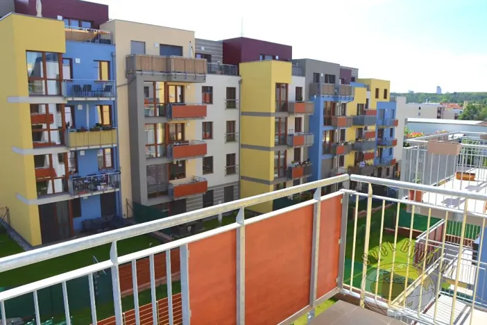Pronájem bytu 1+kk, Praha - Hostivař, Fojtova, 33 m2