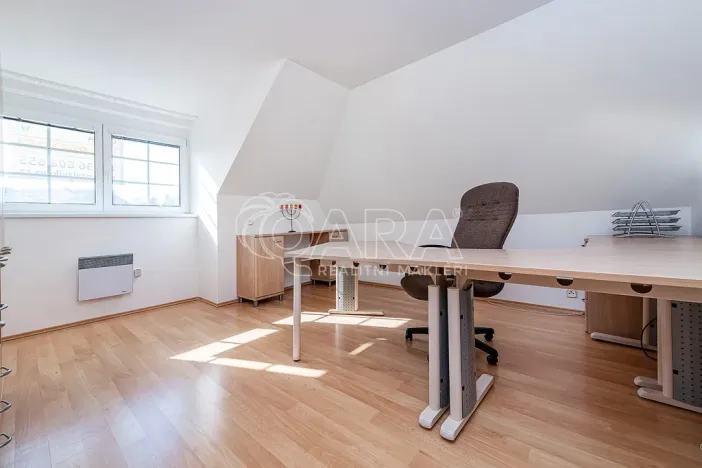 Prodej rodinného domu, Praha - Stodůlky, Průhonek, 350 m2