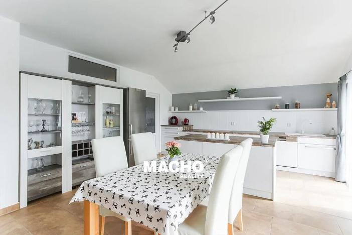 Prodej rodinného domu, Kostelec u Křížků, 353 m2