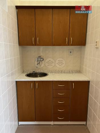 Pronájem kanceláře, Chomutov, Školní, 131 m2