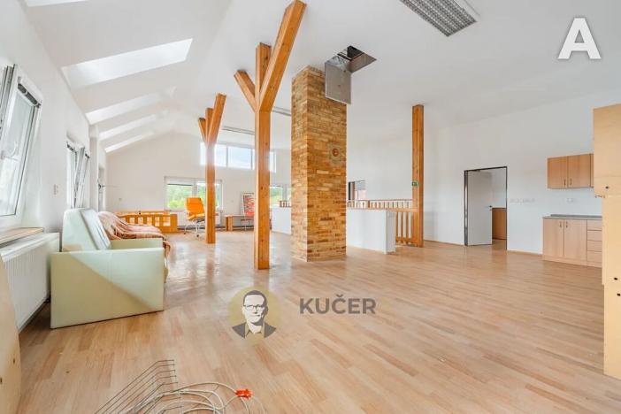 Prodej skladu, Velká Chmelištná, 550 m2