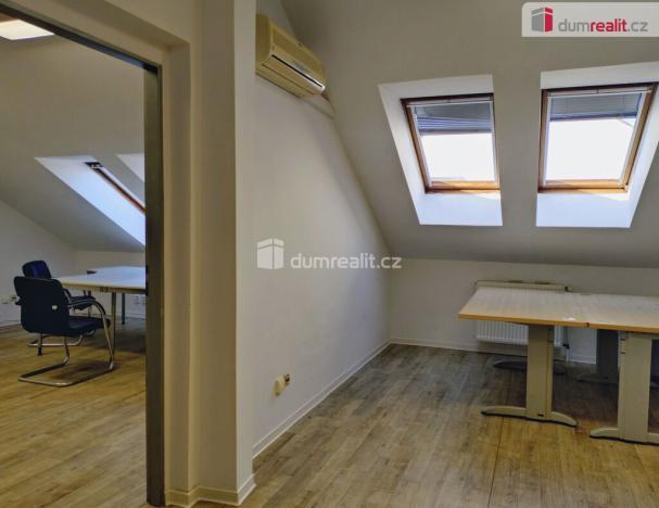 Pronájem kanceláře, Praha, Žerotínova, 48 m2