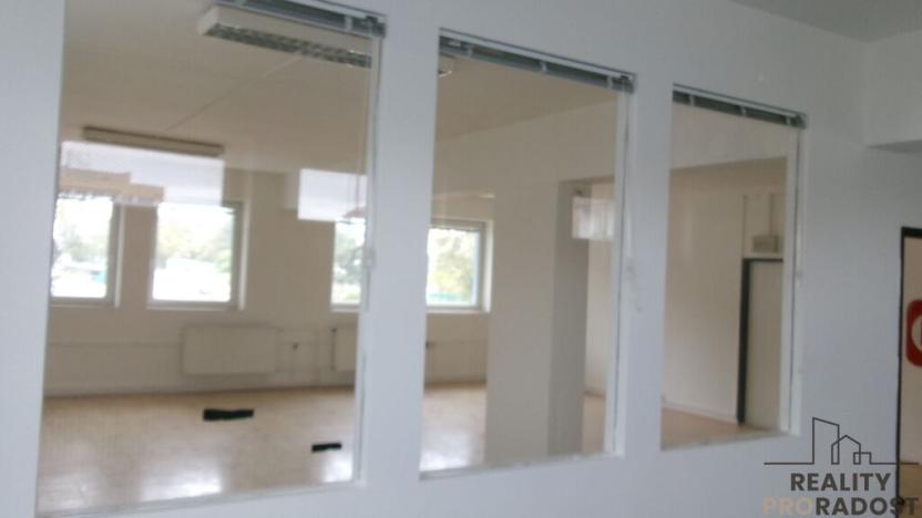 Pronájem skladu, Brno - Horní Heršpice, 565 m2