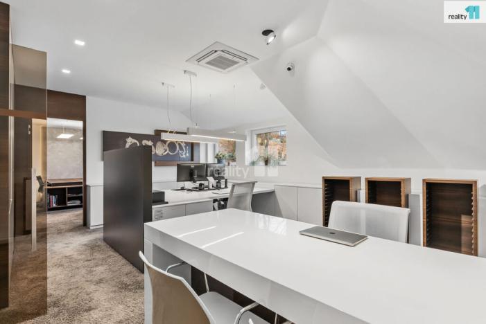 Prodej kanceláře, Liberec - Liberec XXV-Vesec, Lomová, 377 m2