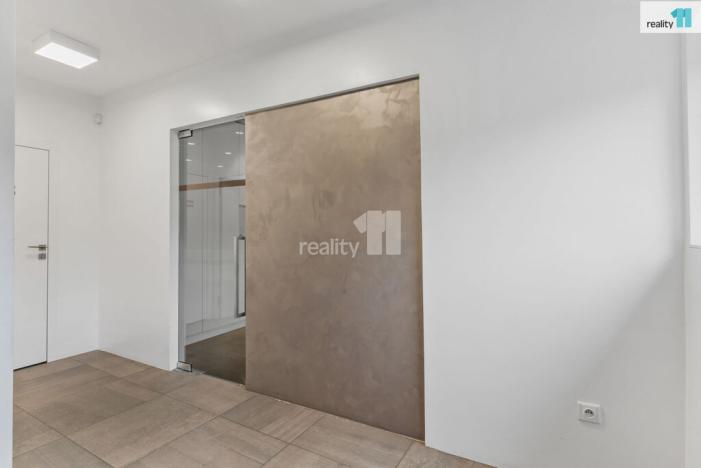 Prodej kanceláře, Liberec - Liberec XXV-Vesec, Lomová, 377 m2