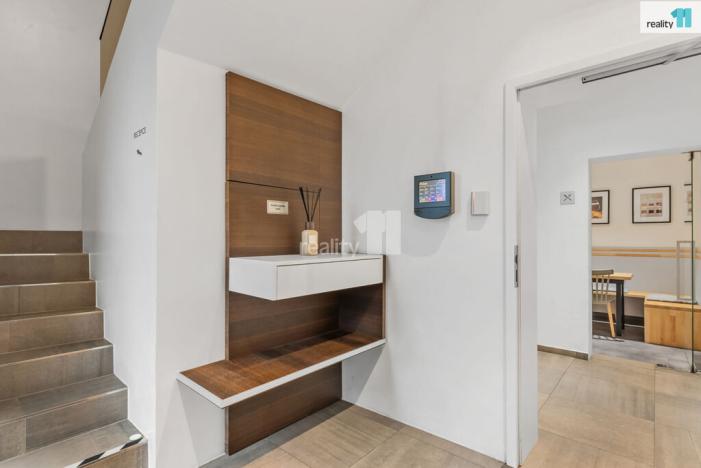 Prodej kanceláře, Liberec - Liberec XXV-Vesec, Lomová, 377 m2