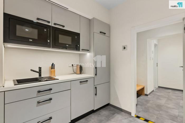 Prodej kanceláře, Liberec - Liberec XXV-Vesec, Lomová, 377 m2