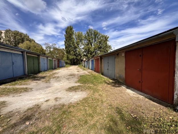 Prodej garáže, Hodonín, 19 m2