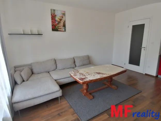 Pronájem bytu 2+kk, Hradec Králové, Farářství, 52 m2