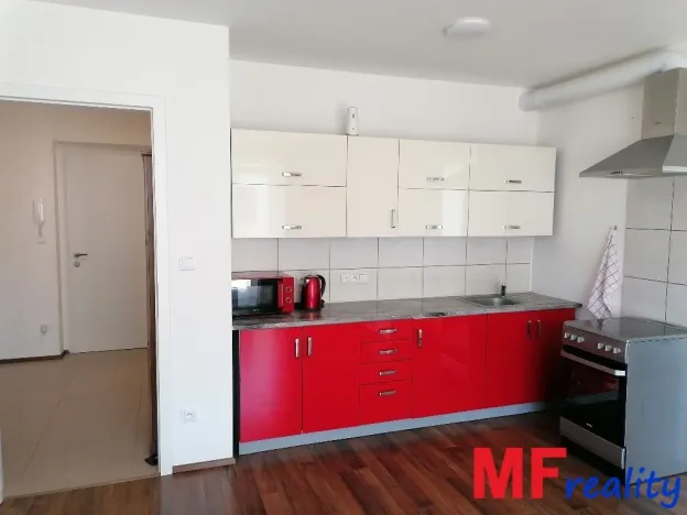 Pronájem bytu 2+kk, Hradec Králové, Farářství, 52 m2