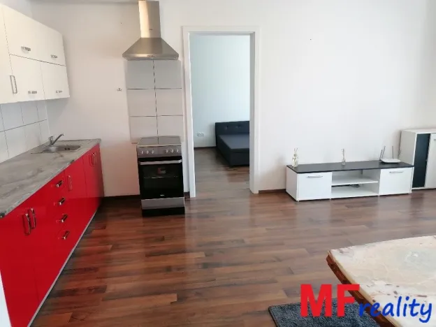 Pronájem bytu 2+kk, Hradec Králové, Farářství, 52 m2