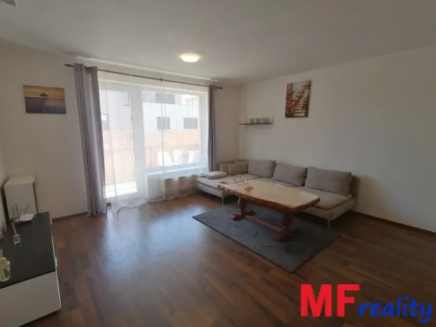 Pronájem bytu 2+kk, Hradec Králové, Farářství, 52 m2